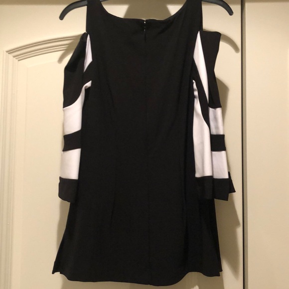 Cold shoulder tunic - Picture 4 of 6